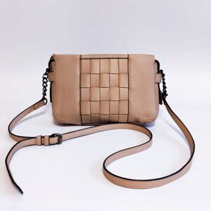 Simply Vera Vera Wang Crossbody – Beige – Woven Stitch – 5 Pockets – Lightweight